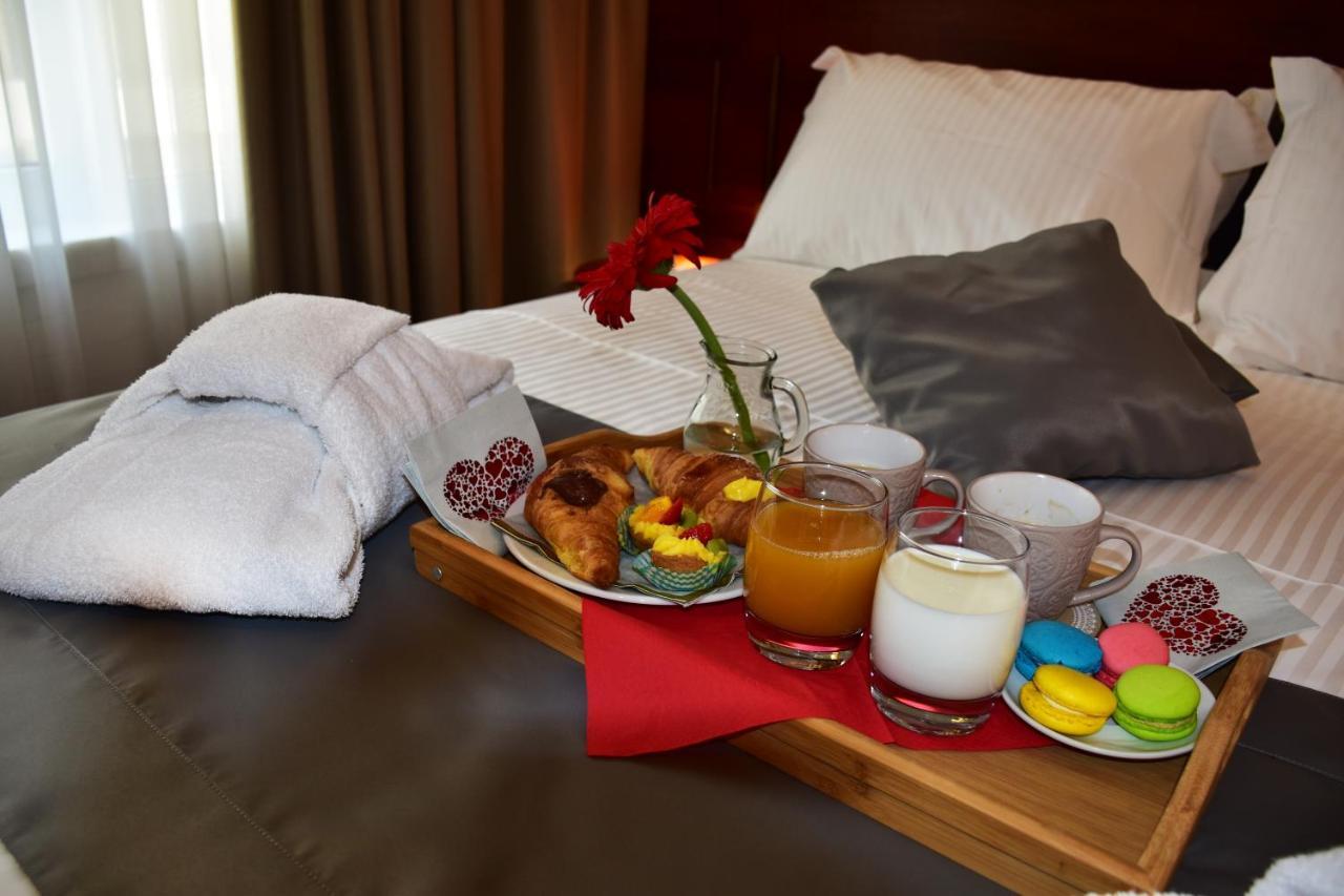 Hotel Ergi'S Δυρράχιο Εξωτερικό φωτογραφία