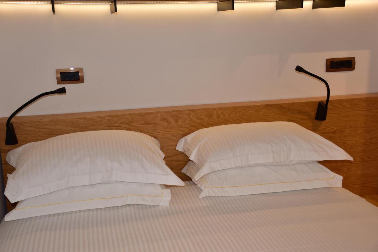 Hotel Ergi'S Δυρράχιο Εξωτερικό φωτογραφία